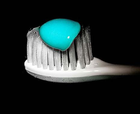 Tag der Zahngesundheit in Deutschland. Kuriose Feiertage - 25. September © 2019 Sven Giese