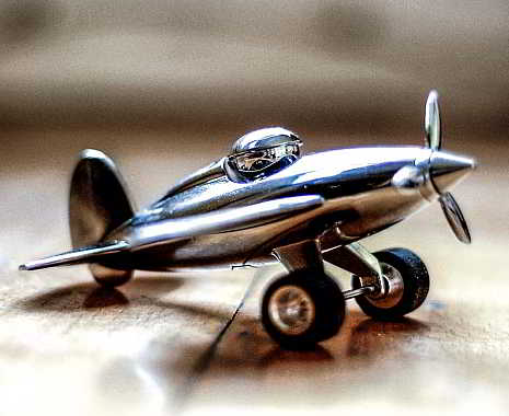 National Wrong Way Corrigan Day - der US-amerikanische Wrong-Way-Corrigan-Tag. Kuriose Feiertage - 17. Juli © 2019 Sven Giese