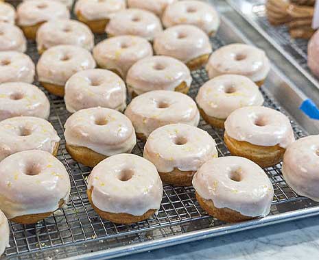 National Doughnut Day Appreciation Day - Doughnut-Tag in den USA. Kuriose Feiertage - 5. November © 2020 Sven Giese