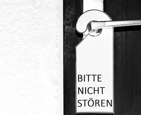 No Interruptions Day - der Bitte-nicht-stören-Tag in den USA. Kuriose Feiertage - 31. Dezember © 2019 Sven Giese