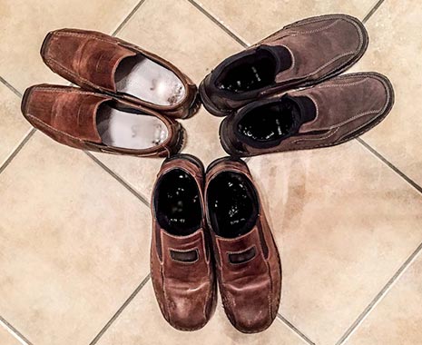 Wear Brown Shoes Day - Trag-braune-Schuhe-Tag in den USA. Kuriose Feiertage - 4. Dezember © 2019 Sven Giese