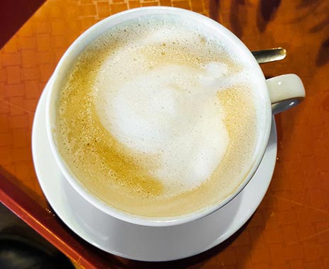 National Café au Lait Day - Tag des Milchkaffees in den USA. Kuriose Feiertage - 17. Februar © 2020 Sven Giese