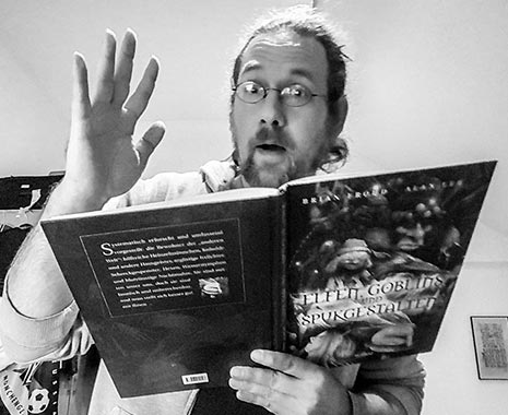 Tell a Fairy Tale Day - Erzähl-ein-Märchen-Tag in den USA. Kuriose Feiertage 26. Februar © 2020 Sven Giese