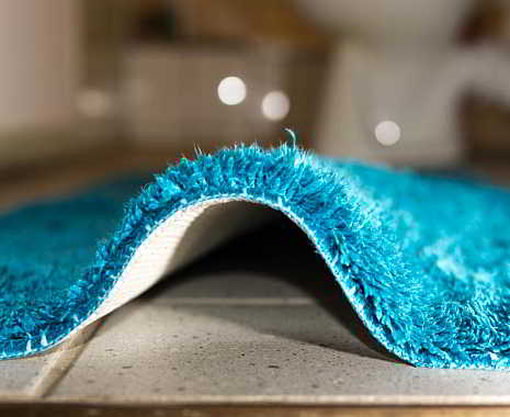 Lumpy Rug Day - Tag der Teppichfalte in den USA. Kuriose Feiertage - 3. Mai © 2019 Sven Giese