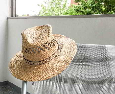 Straw Hat Day - Tag des Strohhuts in Großbritannien. Kuriose Feiertage - 15. Mai © 2019 Sven Giese