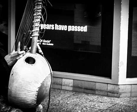 International Strange Music Day - Internationaler Tag der seltsamen Musik. Kuriose Feiertage - 24. August © 2019 Sven Giese