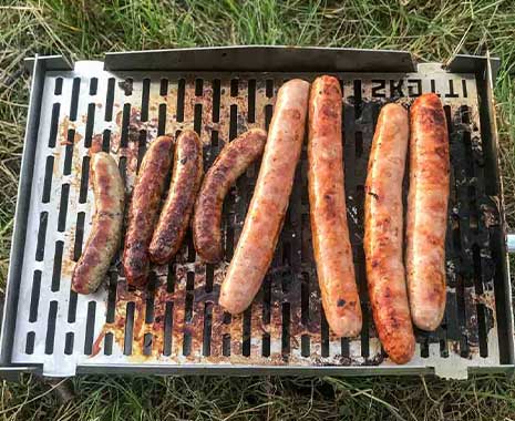 National Bratwurst Day - Tag der Bratwurst in den USA. Kuriose Feiertage - 16. August © 2020 Sarah Müller