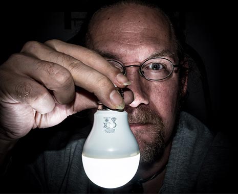 Glühbirnen-Austausch-Tag – der US-amerikanische Change A Light Day. Kuriose Feiertage - erster Sonntag im Oktober © 2019 Sven Giese