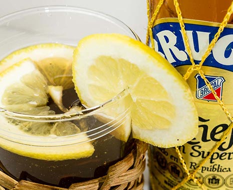 National Hot Buttered Rum Day in den USA. Kuriose Feiertage - 17. Januar © 2020 Sven Giese