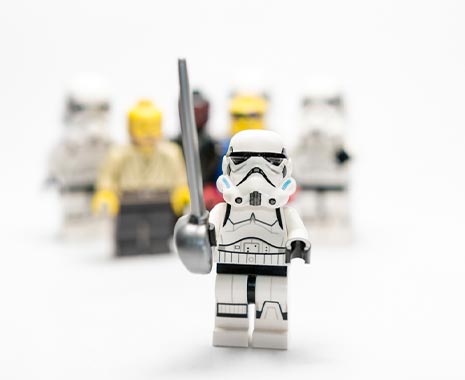 World Sword Swallower‘s Day - Welttag der Schwertschlucker. Kuriose Feiertage - letzter Samstag im Februar © 2020 Sven Giese