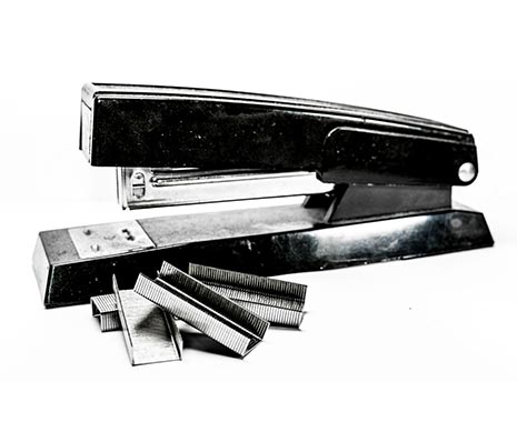 Füll-unsere-Tacker-auf-Tag – der nordamerikanische Fill Our Staplers Day. Kuriose Feiertage - zweiter Montag im März © 2020 Sven Giese