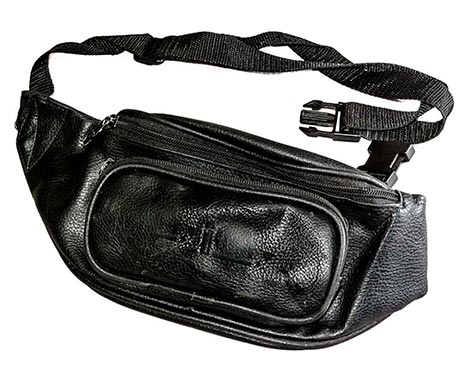 International Fanny Bag Day - Internationaler Tag der Bauchtasche. Kuriose Feiertage - zweiter Samstag im März © 2020 Sven Giese