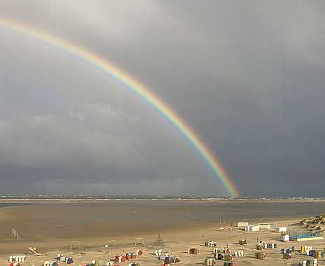 Find a Rainbow Day - Finde-einen-Regenbogen-Tag in den USA. Kuriose Feiertage - 3. April © 2019 Sven Giese