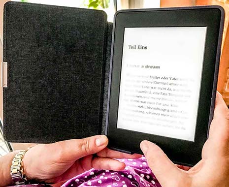 International Read An Ebook Day - Internationaler Lies-ein-E-Book-Tag. Kuriose Feiertage - 18. September © 2019 Dietmar Giese