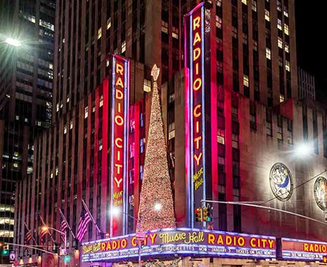 Eröffnungstag der Radio City Music Hall in New York. Kuriose Feiertage - 27. Dezember © 2019 Sven Giese