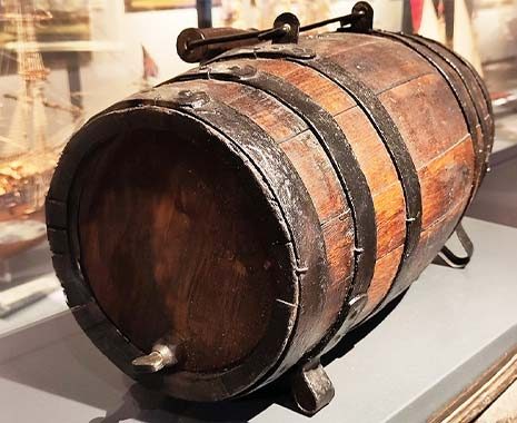 black tot day uk kuriose feiertage 2024 sven giese featured