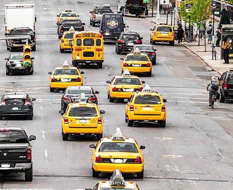 Motorist Consideration Monday - Montag der rücksichtsvollen Autofahrer in den USA. Kuriose Feiertage - letzter Montag im August © 2019 Sven Giese