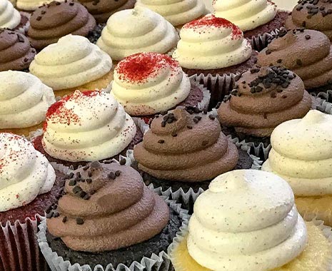 National Give Someone a Cupcake Day - Verschenke-einen-Cupcake-Tag in den USA. Kuriose Feiertage - 8. Mai © 2020 Sven Giese