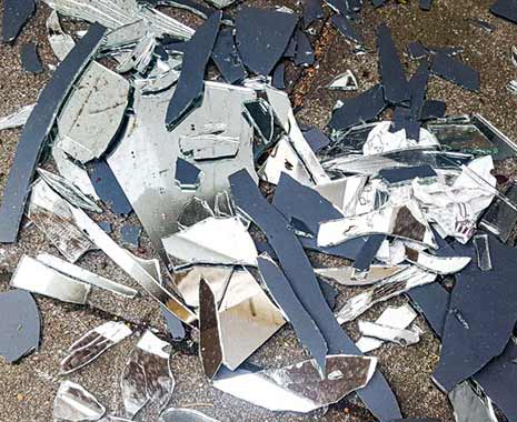 Endlich-kaputt-Tag in Deutschland. Kuriose Feiertage - 20. August © 2020 Sven Giese