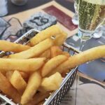 internationaler pommes und champagner tag kuriose feiertage 2025 sven giese featured