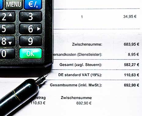 international accouting day kuriose feiertage 2025 sven giese featured